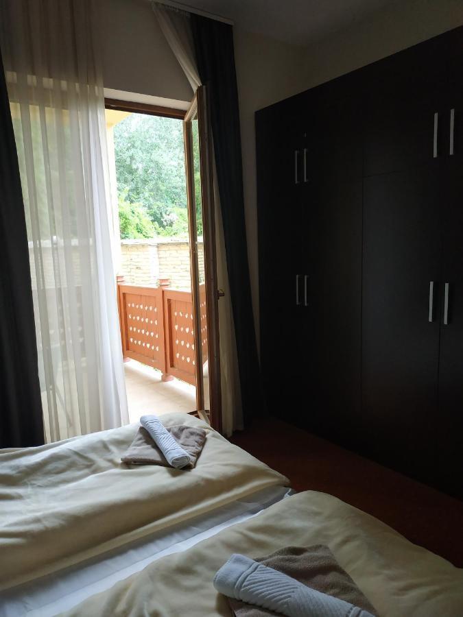 Guest House Vila Lujza Palić Buitenkant foto