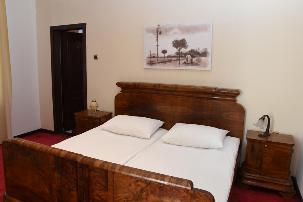 Guest House Vila Lujza Palić Buitenkant foto