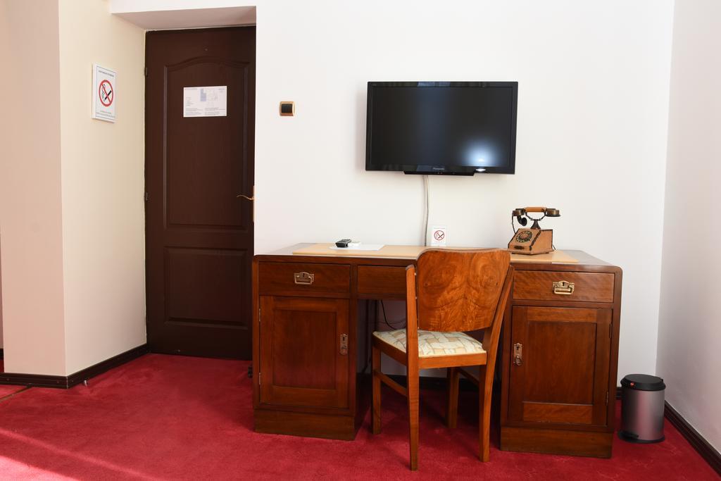 Guest House Vila Lujza Palić Buitenkant foto